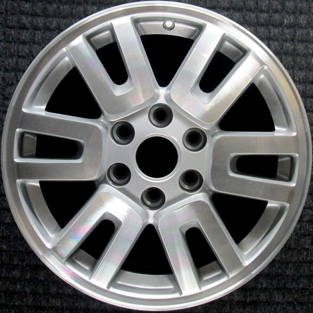 Ford Expedition Machined w/ Silver Pockets 18 inch OEM Wheel 2007 to 2014