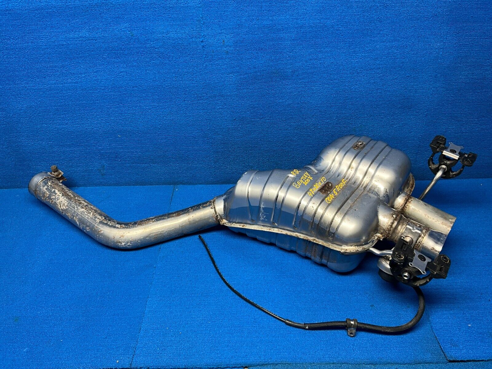 2006 - 2010 BENTLEY CONTINENTAL GT GTC REAR RIGHT SIDE EXHAUST MUFFLER PIPE OEM