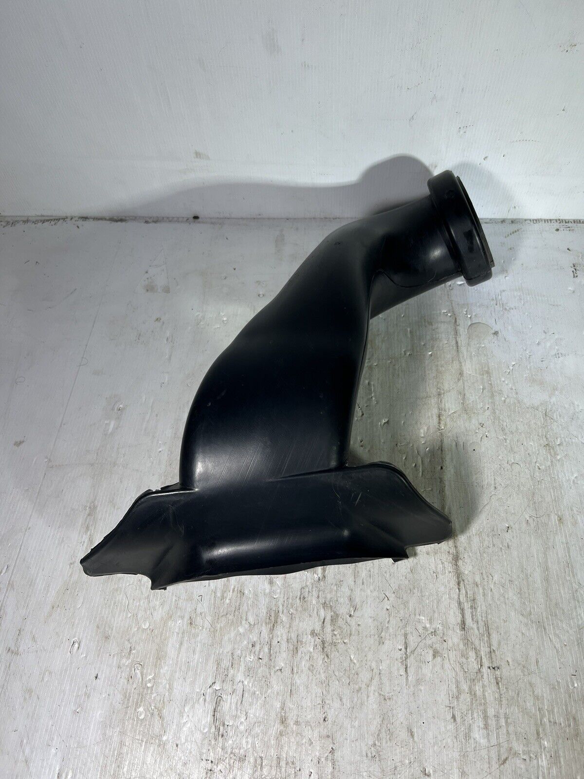 FORD FALCON BA BF TERRITORY SX SY AIR INTAKE PIPE SNORKEL 6 CYLINDER PETROL LPG