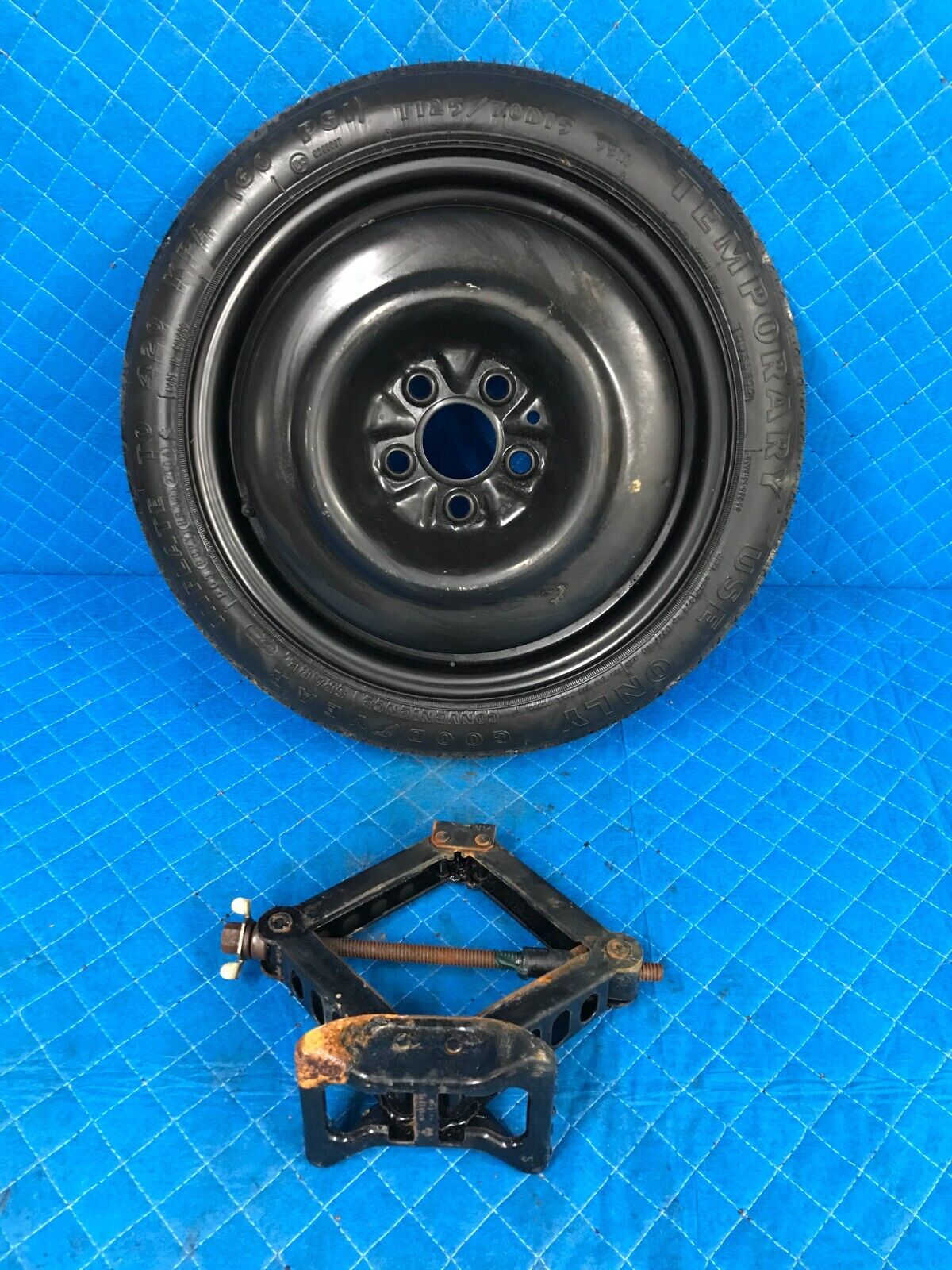 01-06 Chrysler Sebring Convertible Emergency Spare Tire T125/70D15 Goodyear Jack