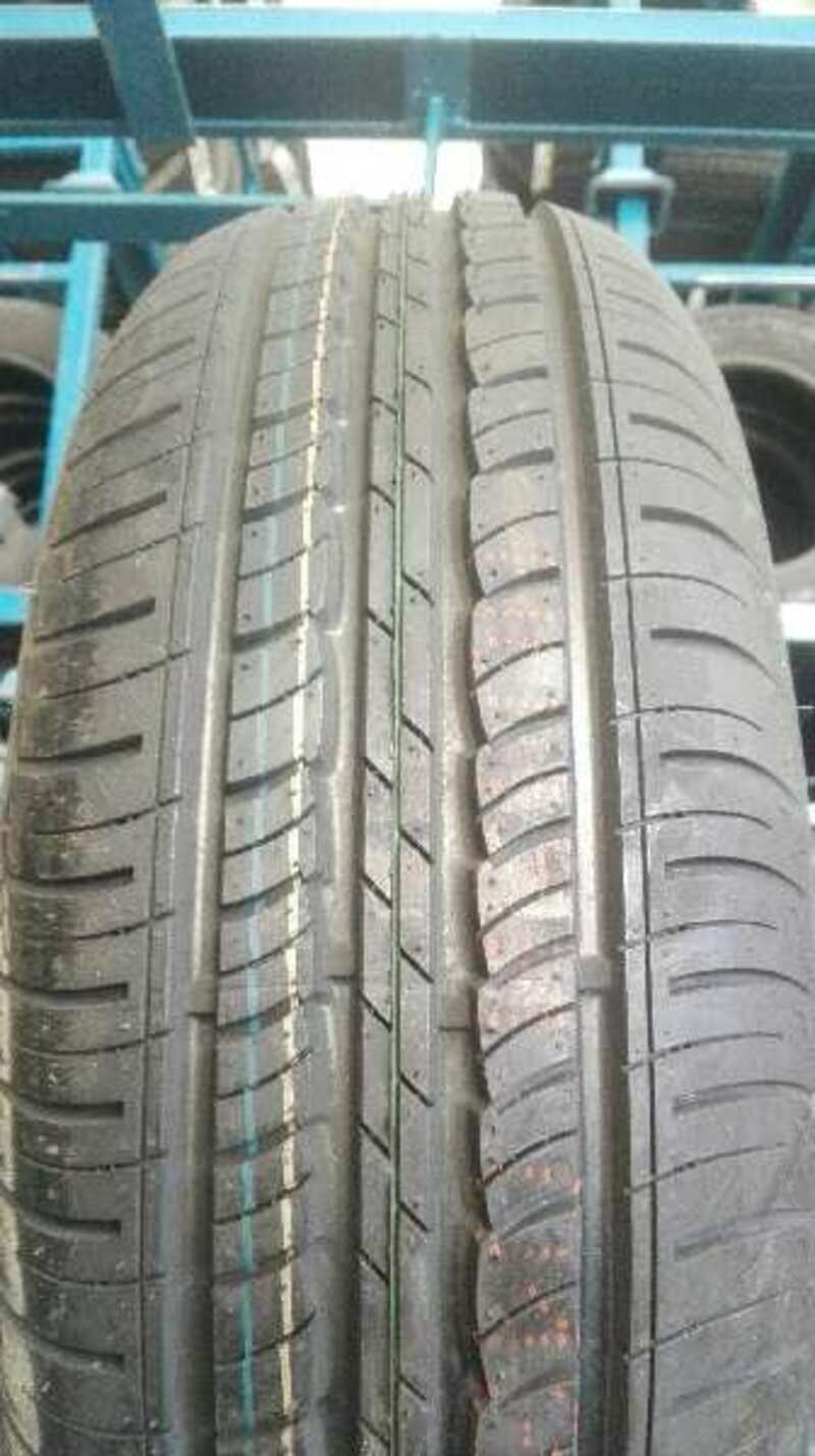 R13 tires for Fiat Punto 1.2 16V 1993 87375 1042729