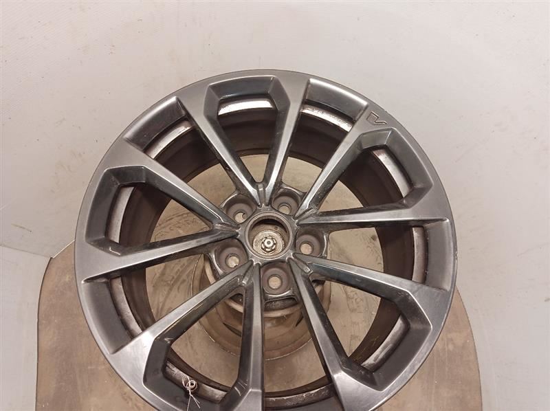 *SCUFFS* 18x9 Rim Wheel from 2017 Cadillac ATS-V 10324560