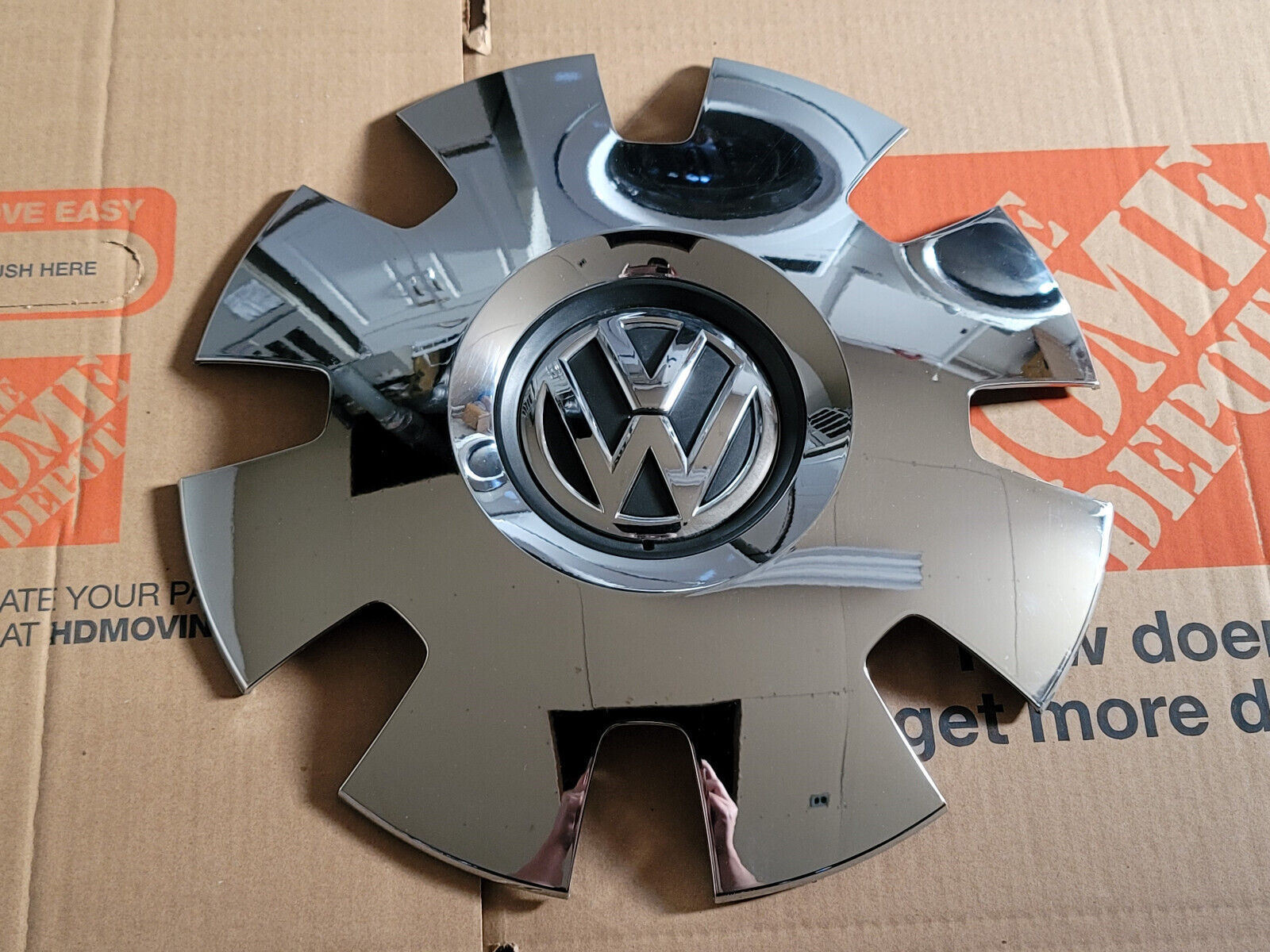 Genuine OEM 2012-2018 VW Volkswagen Beetle Chrome center cap P/N 5C0601149CQZQ