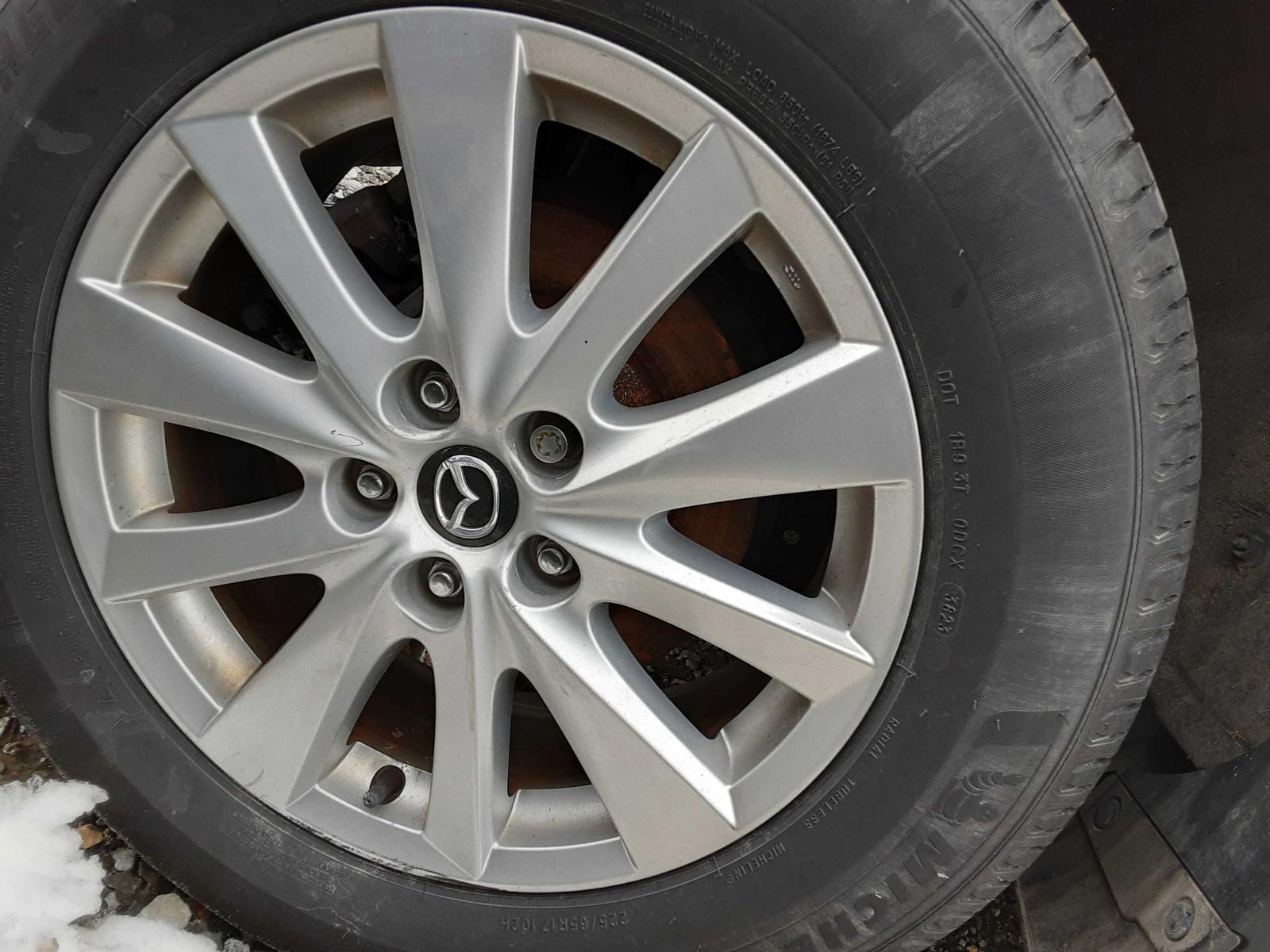 Used Wheel fits: 2015  Mazda cx-5 aluminum 17x7 10 straight spokes Grade A