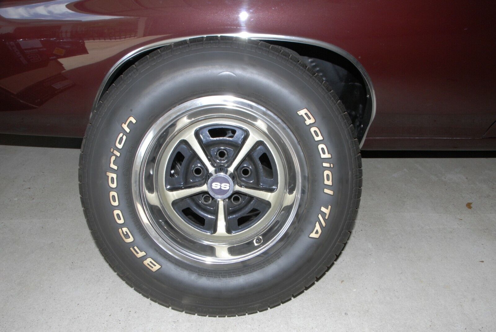 1969-70 Chevelle,Camaro,Nova, SS396 14X7 Wheels, with trim rings, caps and lugs
