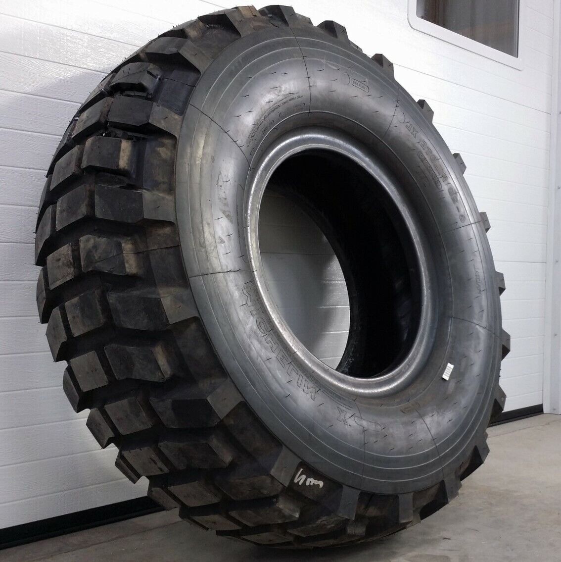 Michelin XL G-20 15.5/80R20 18-Ply Military M1076 Trailer Truck Tires 100% Tread