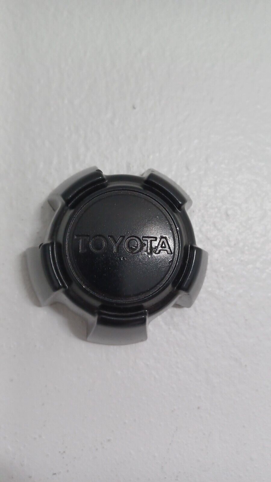 Toyota Pickup Wheel Center Cap Hubcap 1985 1986 1987 1988 1989 1990 atoyoT