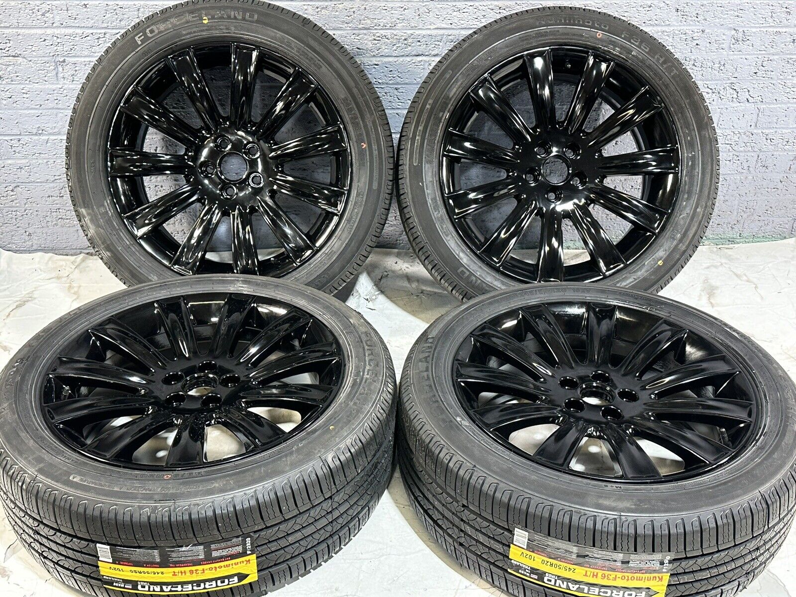 20” Lincoln MKS OEM Wheels And Tires  Set 2013 to 2016 2455020 All Season