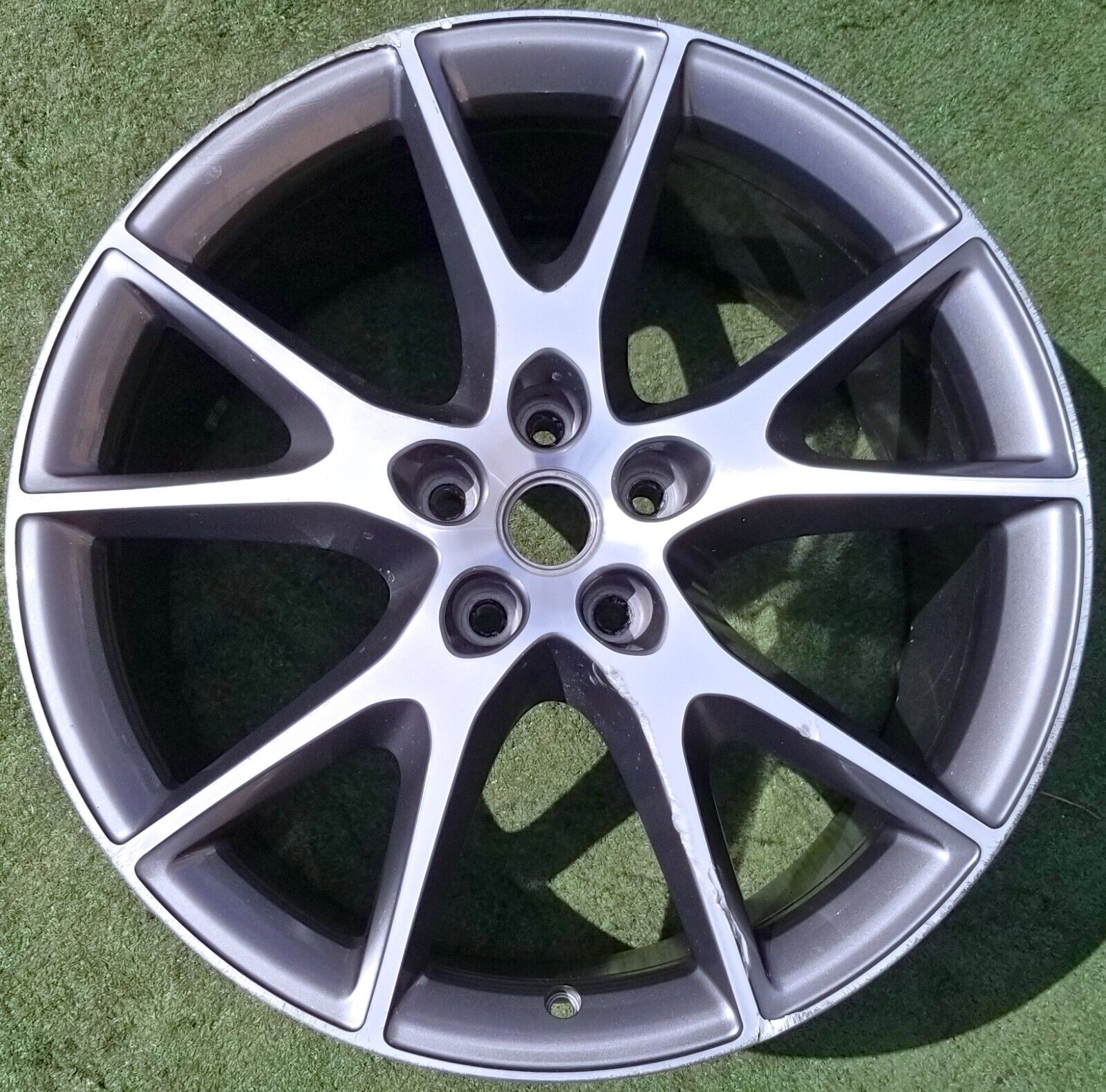 Factory Ferrari California Wheel 1 Genuine OEM 20 x 10 inch Original Rear 242157