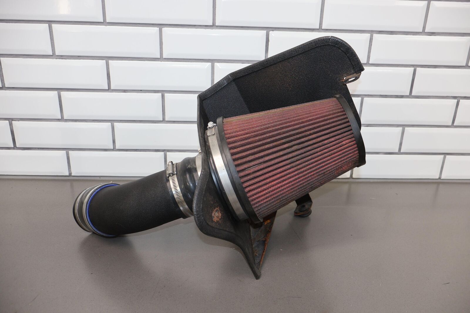 14-16 Jeep Grand Cherokee SRT8 6.4L Aftermarket Cold Air Intake W/ FIlter (96K)