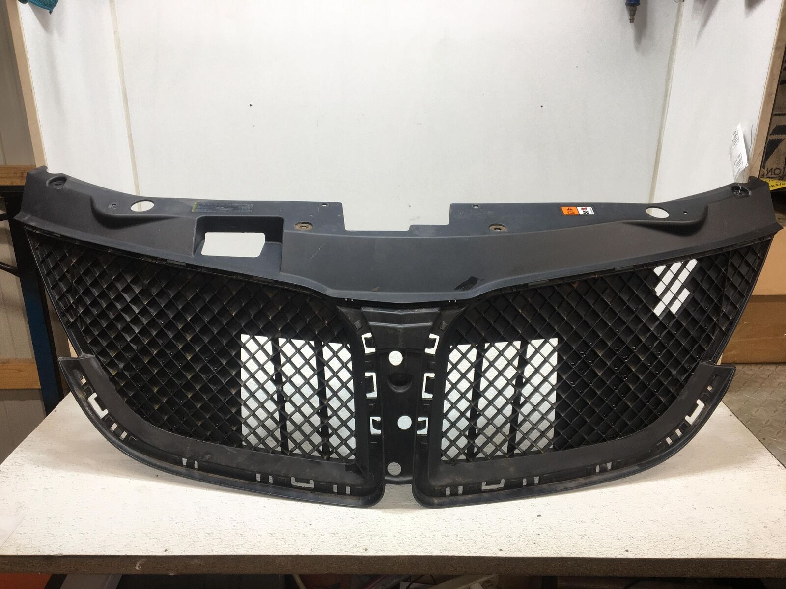 12 LINCOLN MKX Grille