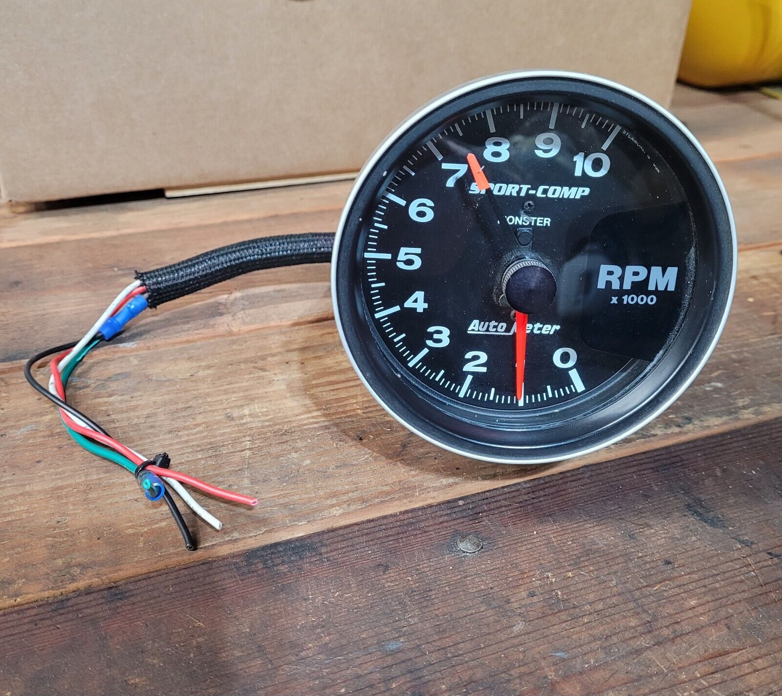 Auto-Meter Monster Sport-Comp Tachometer 