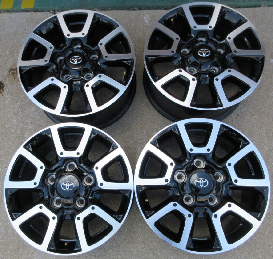 2014-2020 Toyota Tundra OEM TRD 18  OEM wheels