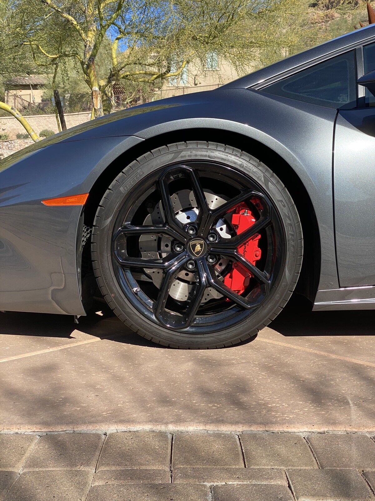 Lamborghini Huracan Factory OEM 19” Gloss Black Kari Wheel/Tire Package w/ Caps