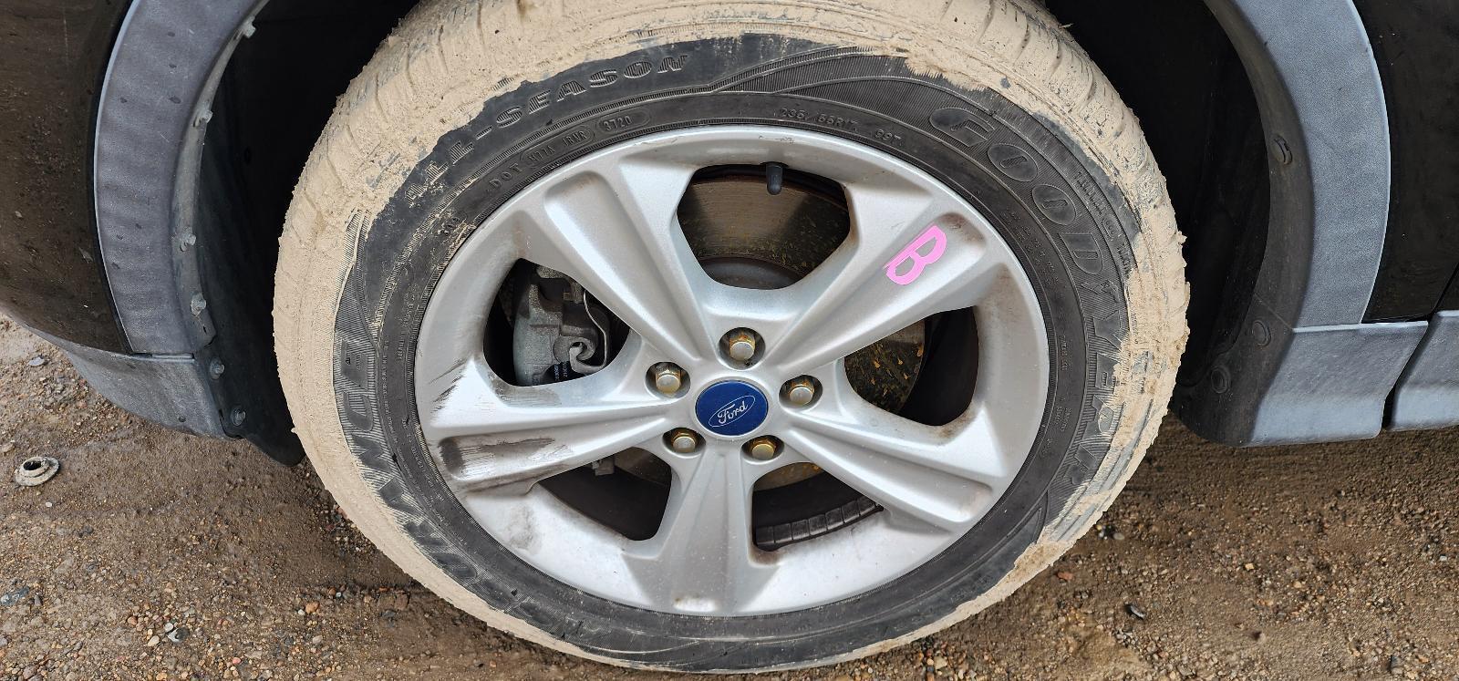 Used Wheel fits: 2013 Ford Escape 17x7-1/2 TPMS aluminum Grade B