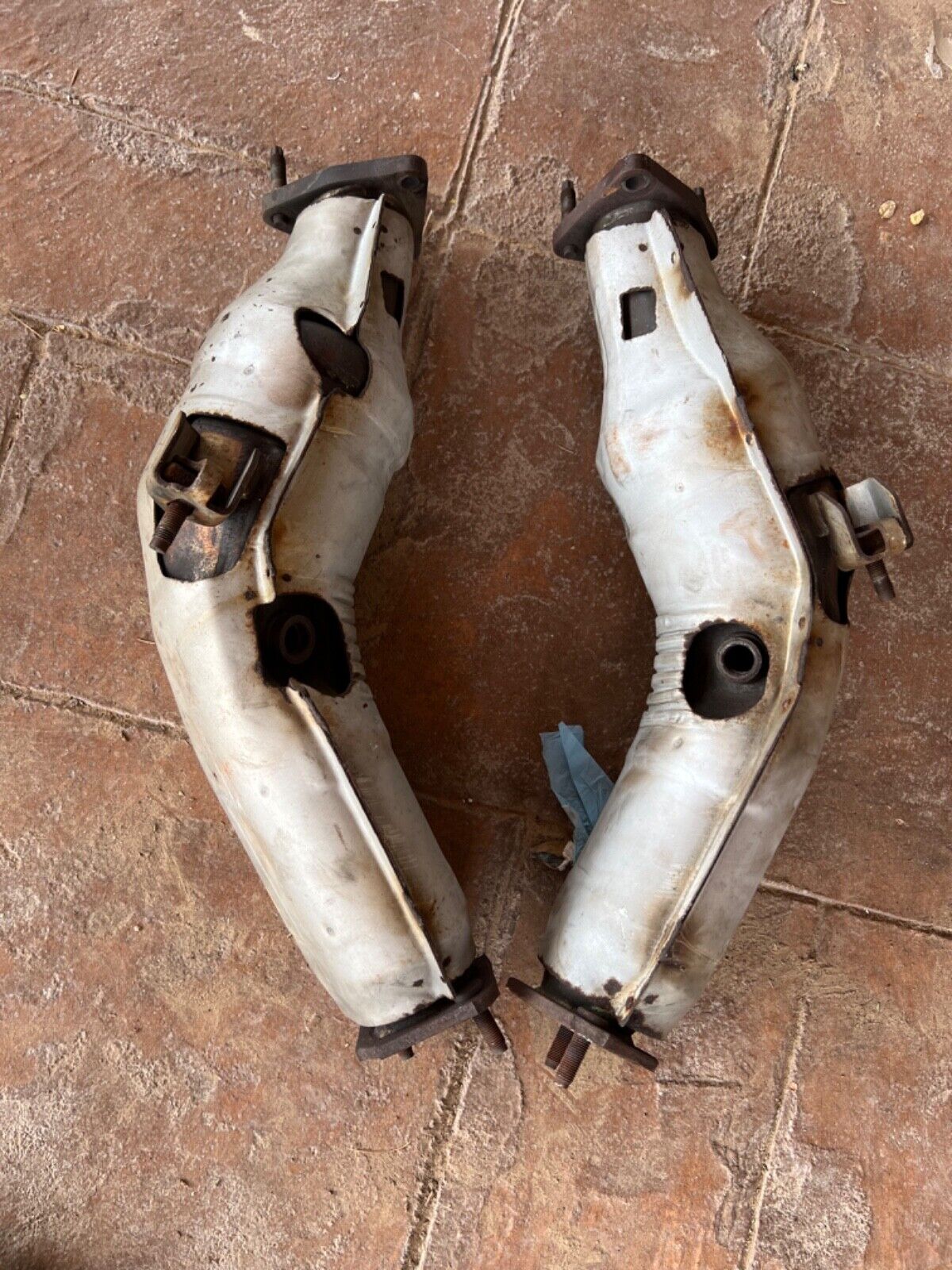 2004 Nissan 350Z downpipes/cats  Set Pair OEM