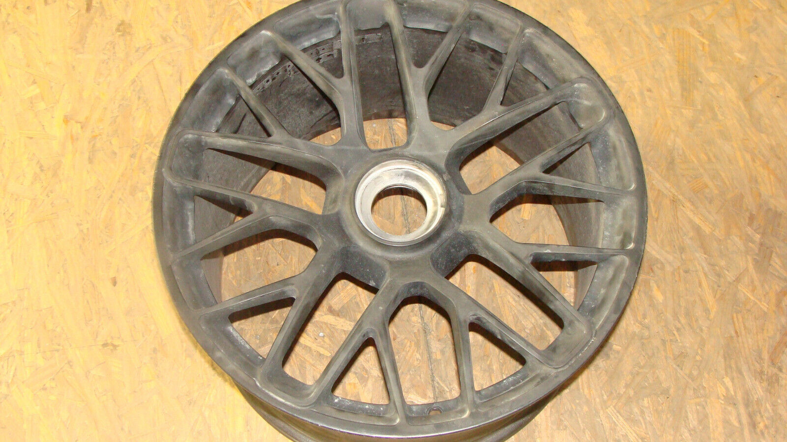 Porsche 911 turbo S centerlock rim wheel