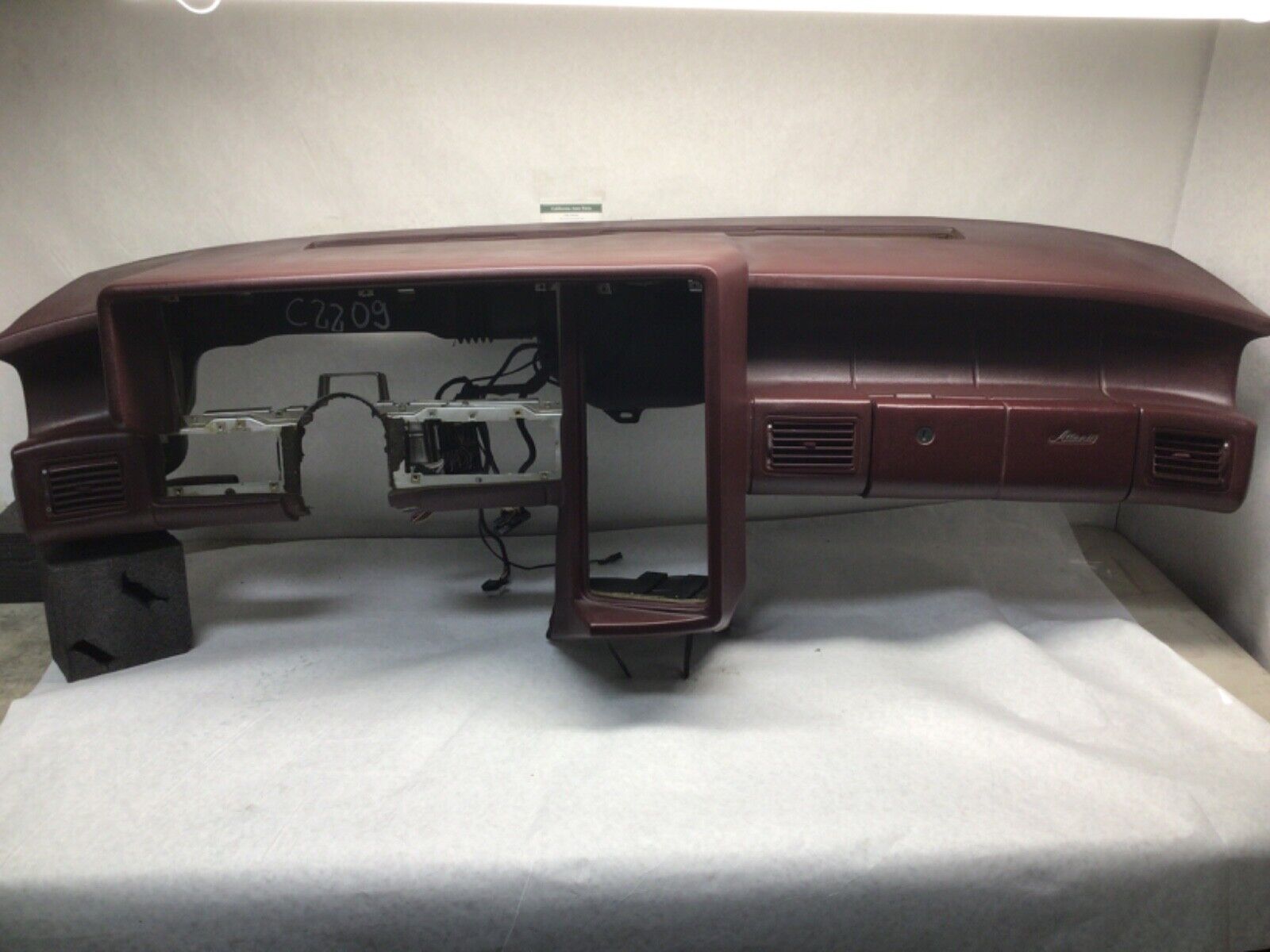1987-1992 Cadillac ALLANTE  DASHBOARD BURGANDY  RED COLOR