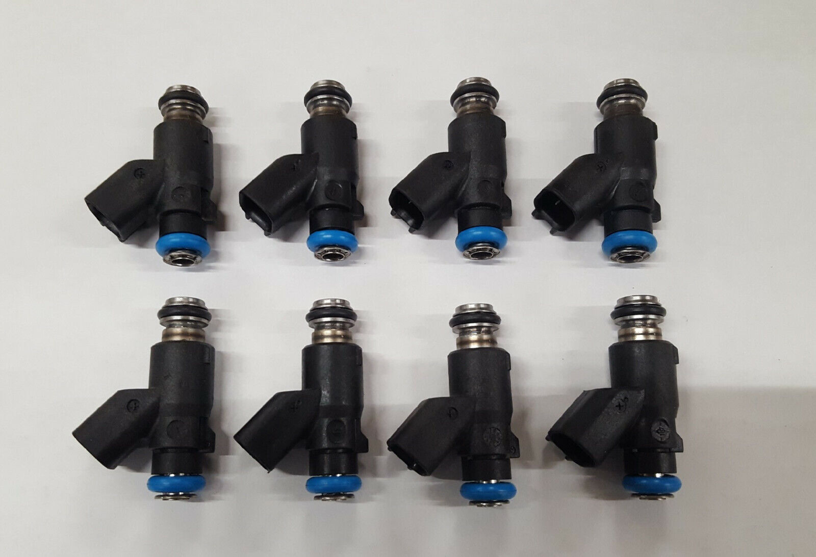 Set of 8 New Genuine Delphi Fuel Injector - Fits GM & Chevy 6.0L  GM #: 12613412