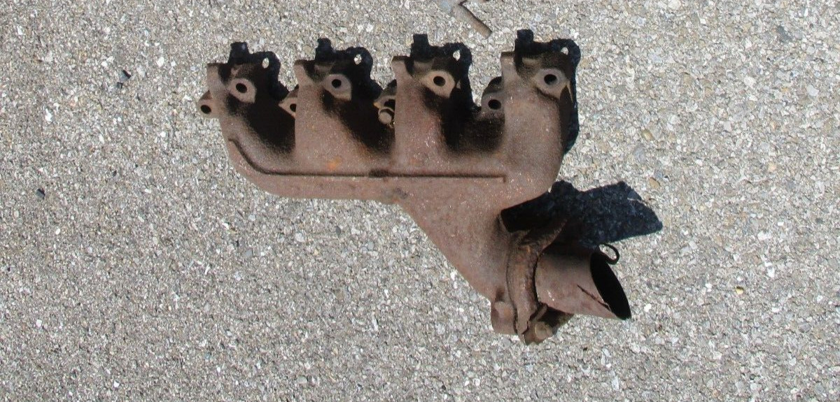 1970 Ford Mustang, Cougar 351C-4V left / driver exhaust manifold 70, Torino?
