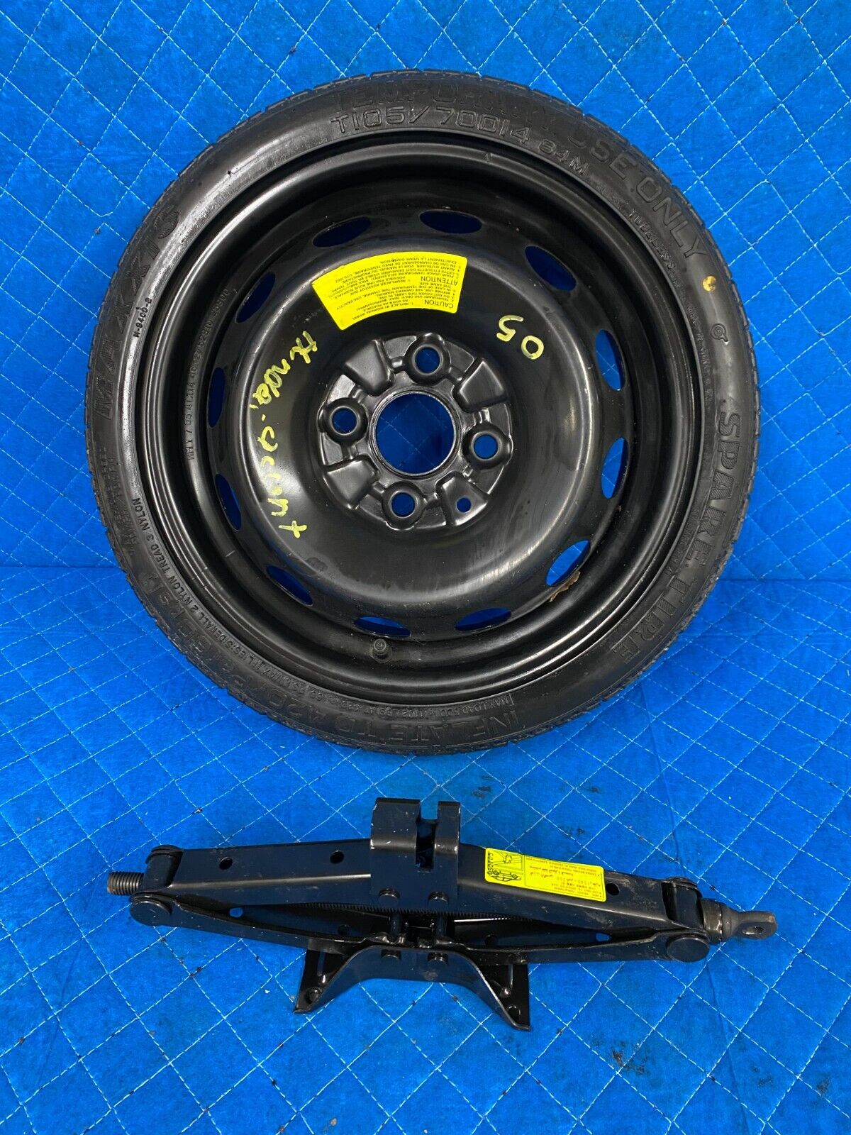2005-2010 Hyundai Accent Emergency Spare Tire Wheel Compact Donut 105/70D14 Jack