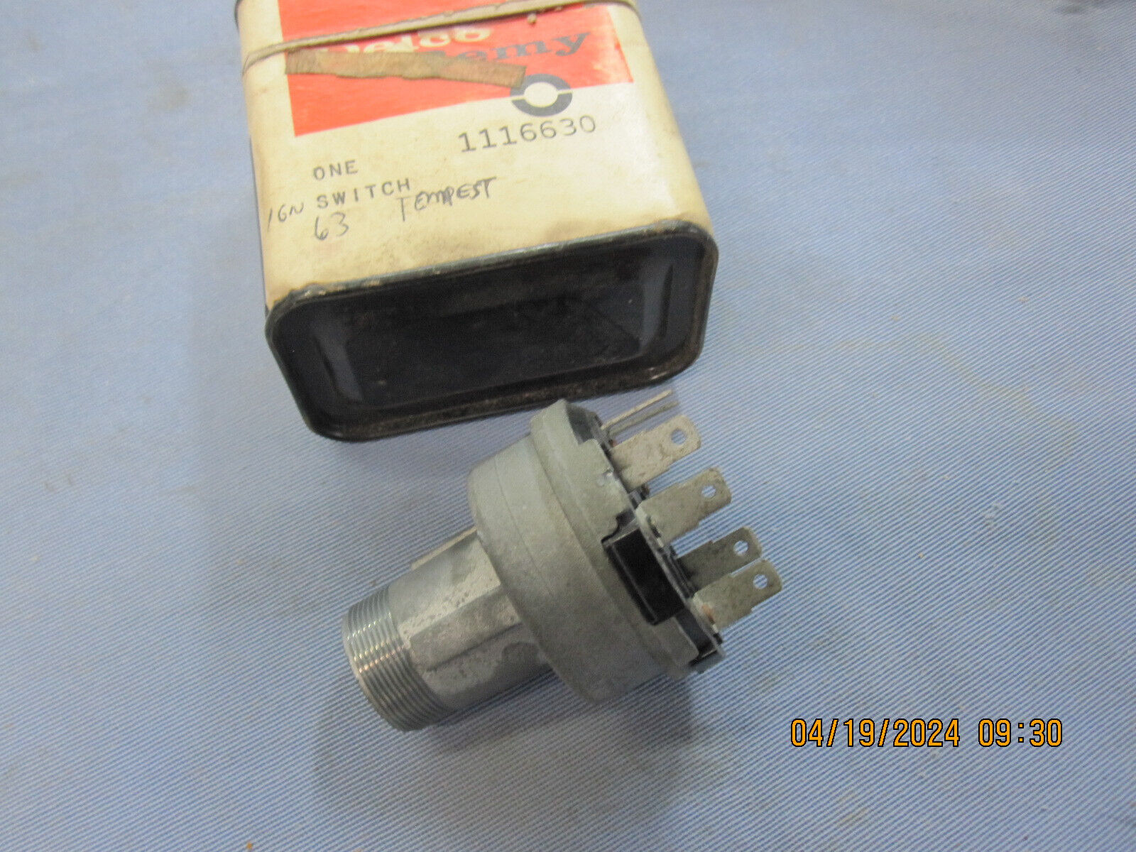 NOS 1963 Tempest Lemans Delco-Remy Ignition Switch D-1459  GM # 1116630