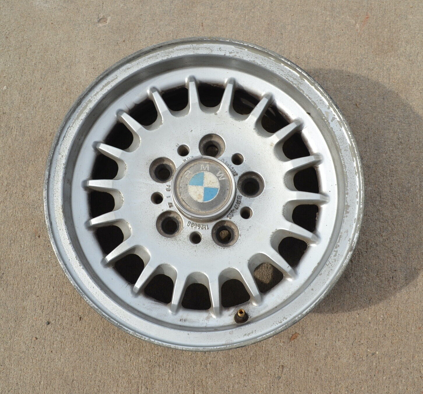 82-88 BMW E28 14