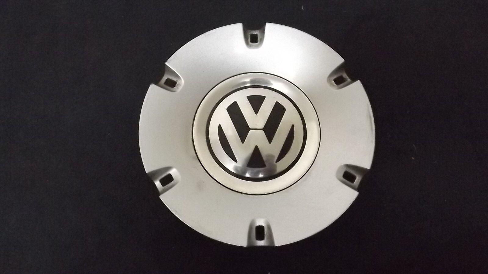 VW Volkswagen EOS OEM Wheel Center Cap Silver Finish 3C0 601 149Q 07 08 09 10