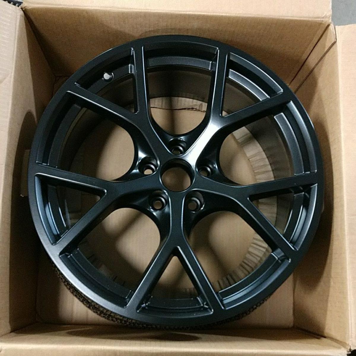 (1) Wheel Rim For RS3 Recon OEM Nice 000 Black