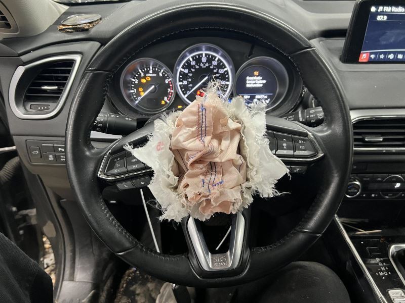 CX-9      2018 Steering Wheel 158733