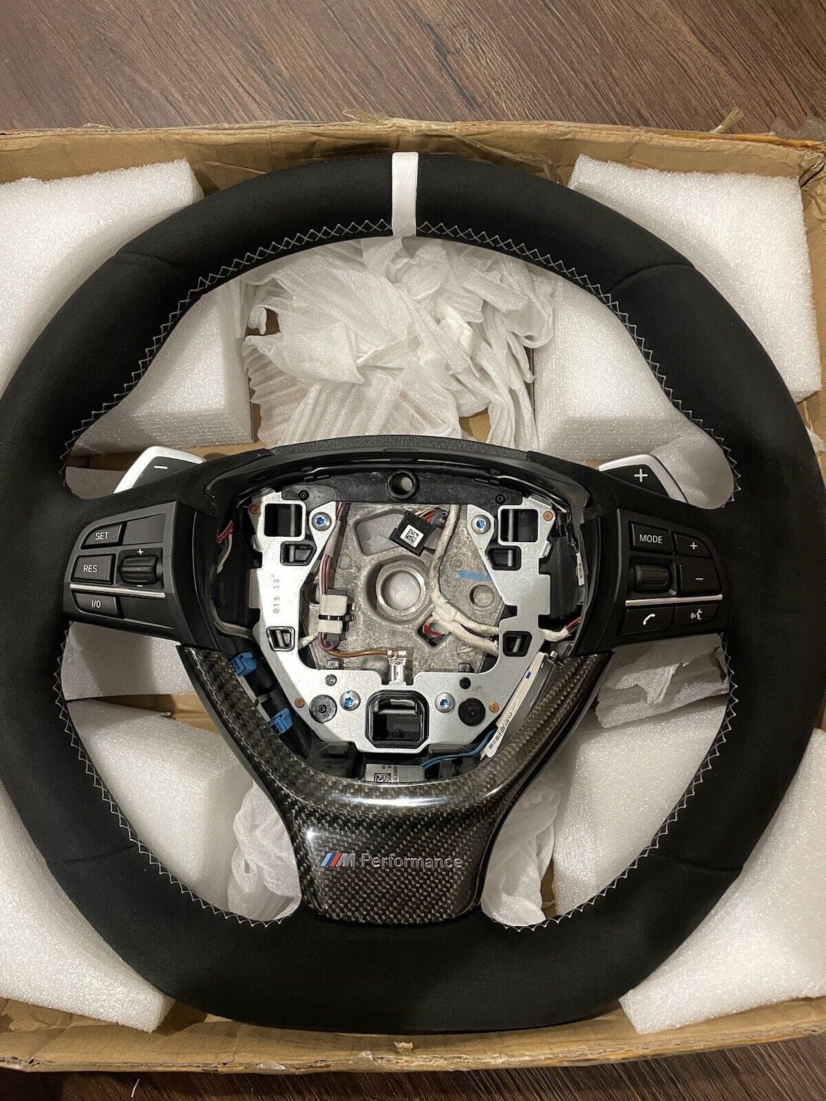 BMW 5 6 7 series F01 F02 F10 F12 alcantara lM sport steering wheel With Trim