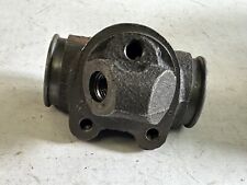 NOS Certified 1957-1962 Renault Dauphine right front wheel cylinder casting only picture