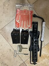 94-95-96-97-98-99-01-02-03-04 Chevrolet S10 Blazer Sonoma  Tire Jack and Tools picture