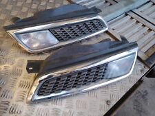 2007 - 2010 Nissan Micra K12 Pair Of Front Grills / Indicators Left & Right picture