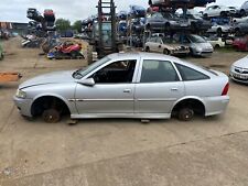 Vauxhall Vectra 2.2 DTi 2001  ONE WHEEL NUT BREAKING picture